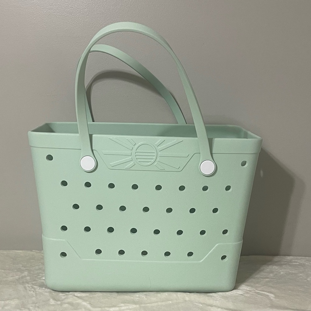 Beachcomber Bag Mint Green Tote Beach Pool w/ Phone Dry Compartment Vinyl NWOT
